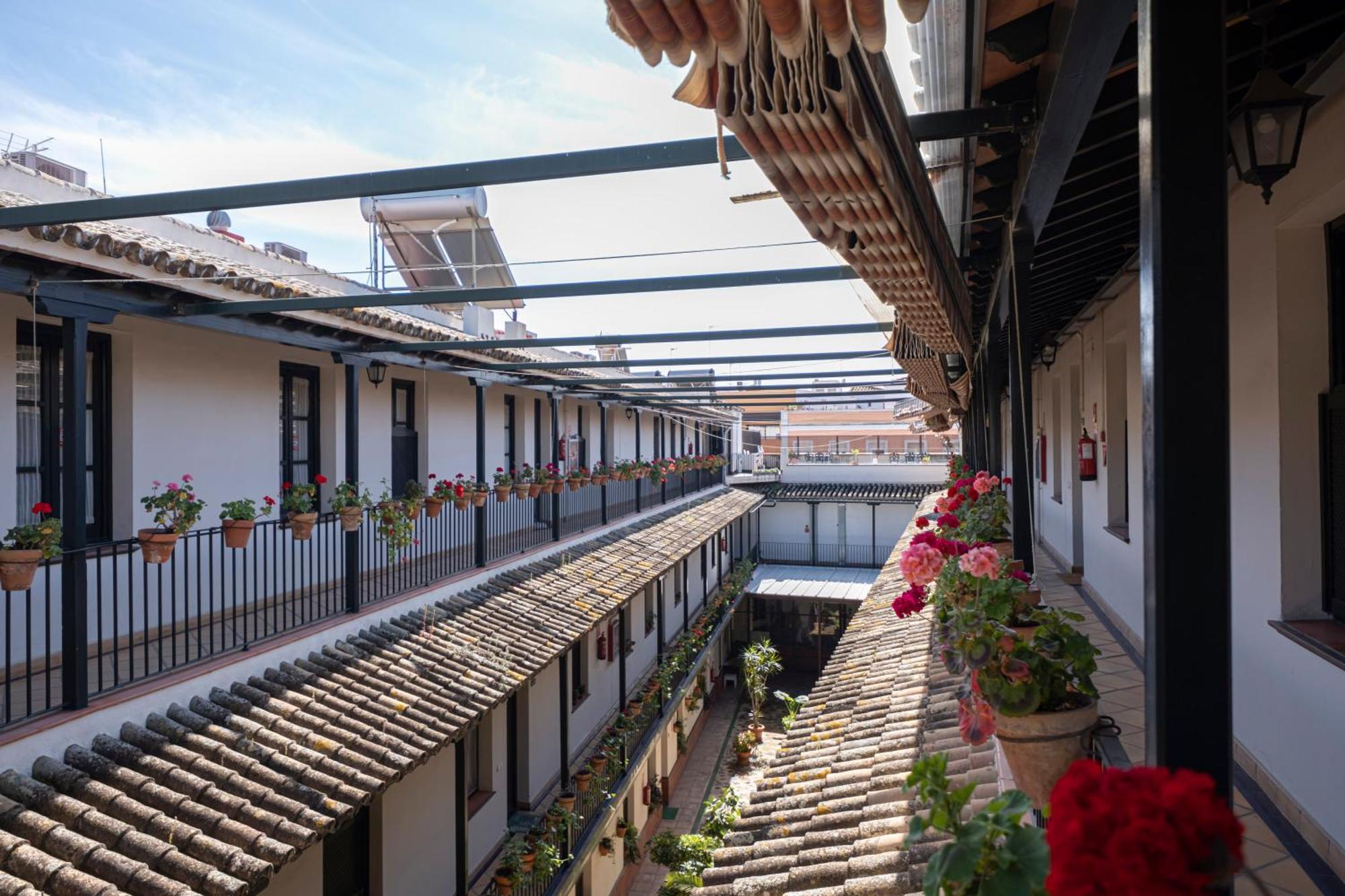 Apartamento Con Encanto En Patio Sevillano Sevilha Exterior foto